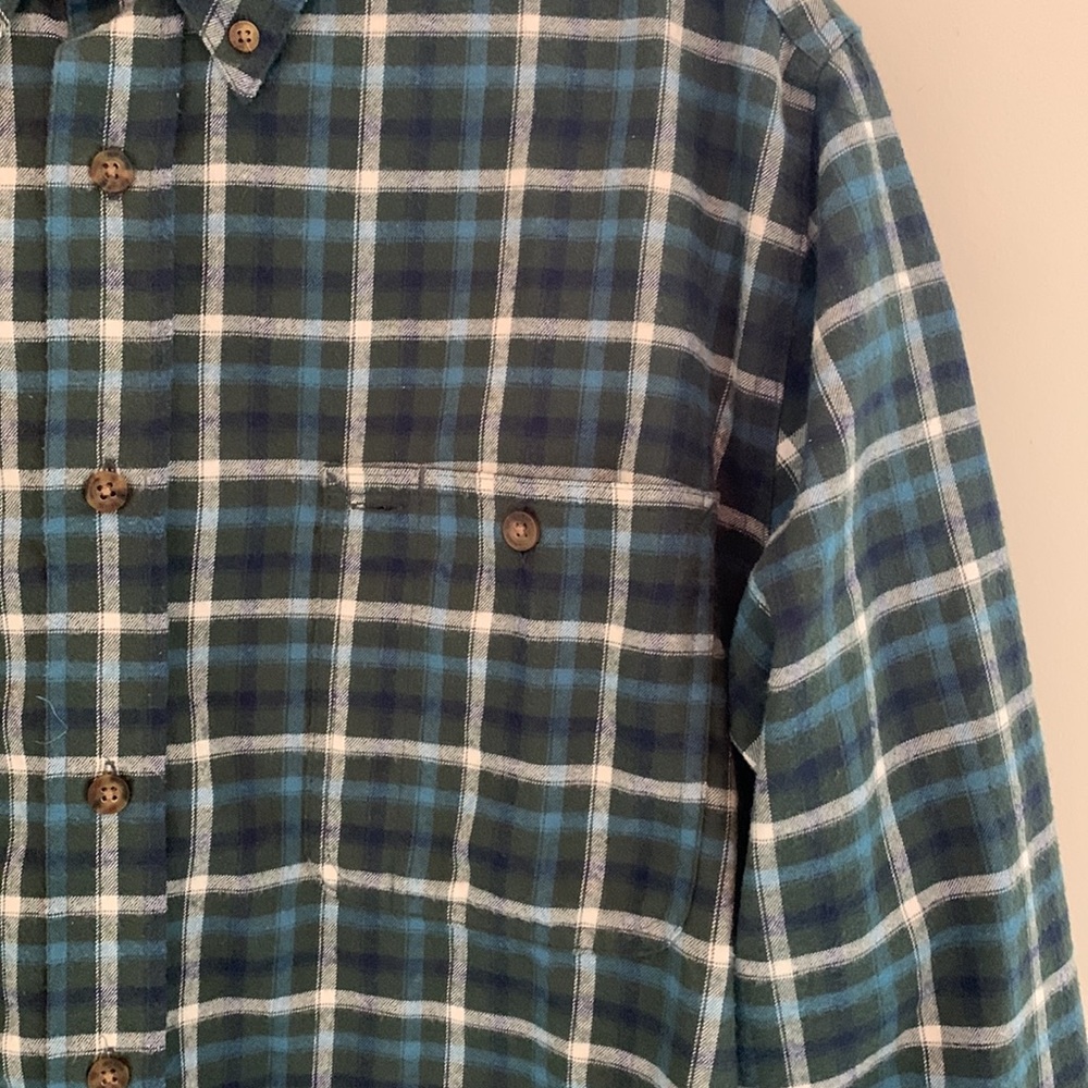 Woolrich Flannel Button Down Medium - image 3